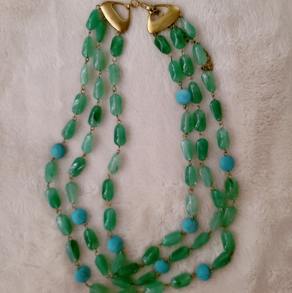 Jewelry - 👀50% OFF👀📿 NIB‼️Beautiful Faux Turquoise & Green Glass Bead 3-strand Necklace